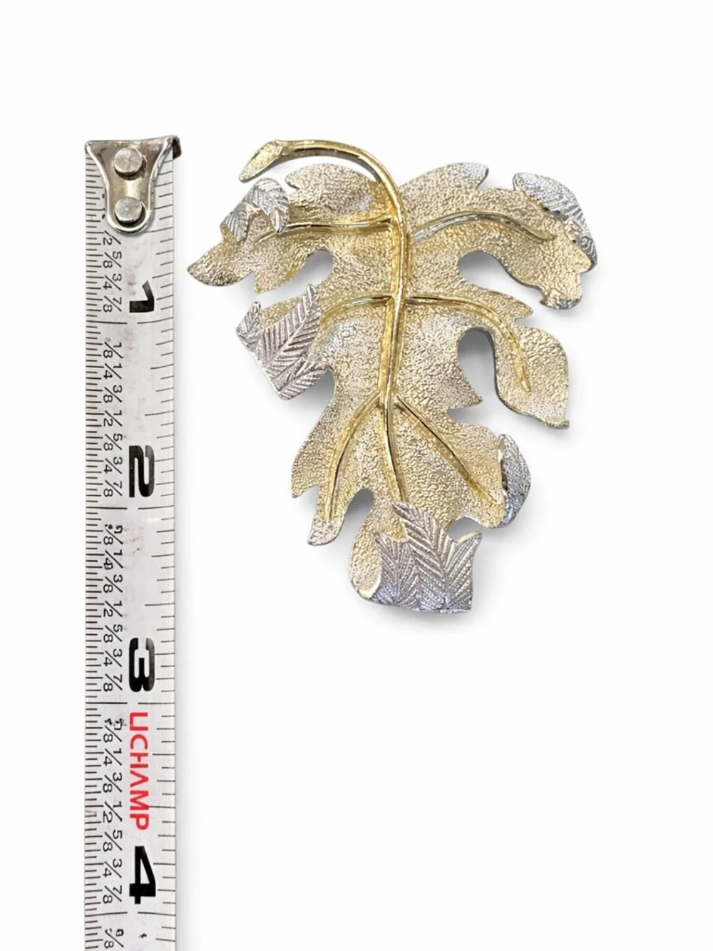 Vintage Sarah Coventry Gold Tone Leaf Brooch – Textured Two-Tone Statement‎ Pin